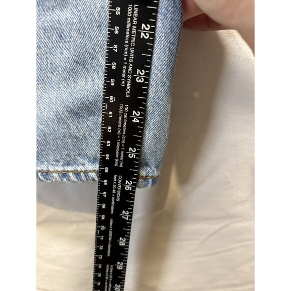 Levi’s 501 Light Wash Button Fly Jeans Straight Leg Relaxed Fit Men’s W48 L30 - Picture 6 of 7